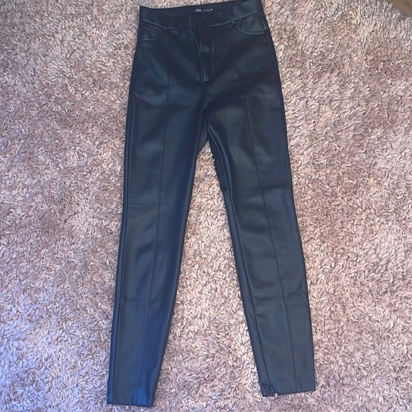 Zara - Black Faux Leather Skinny Pant - Picture 1 of 6